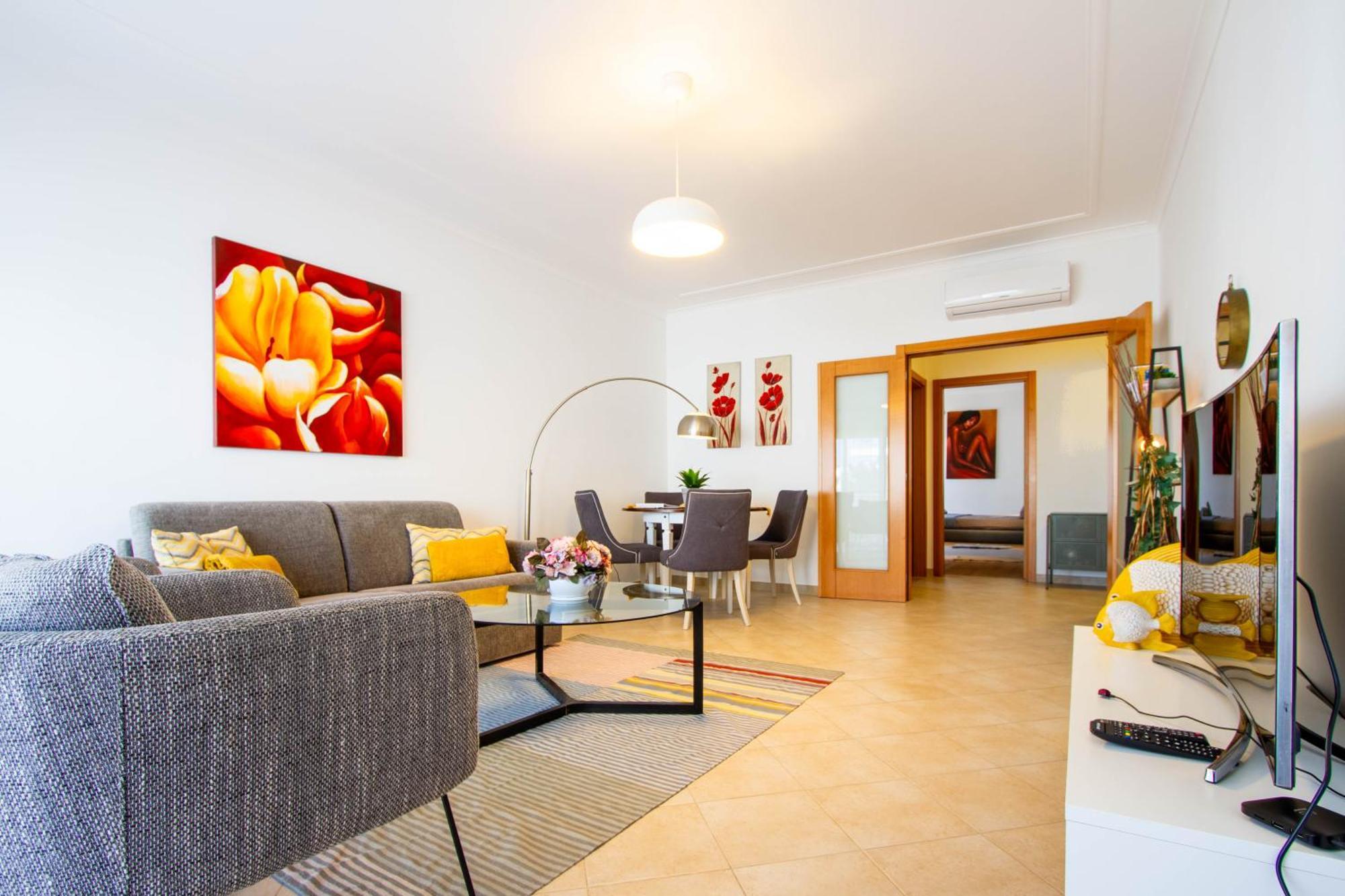 Апартаменты Casa Happiness, Swimming Pool, Fast Wifi, Parking Лагуш Экстерьер фото